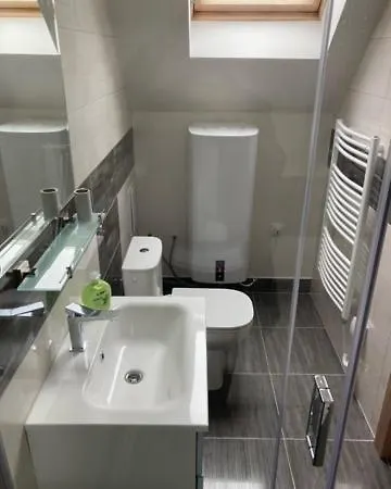 Aparthotel Dvojlozkova Izba S Vlastnou Kupelnou V Priemyselnej Zone Vranov nad Toplou